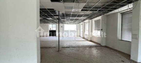 5 rooms Warehouse in Varese, Italy No. 208544 18