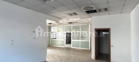 5 rooms Warehouse in Varese, Italy No. 208544 8