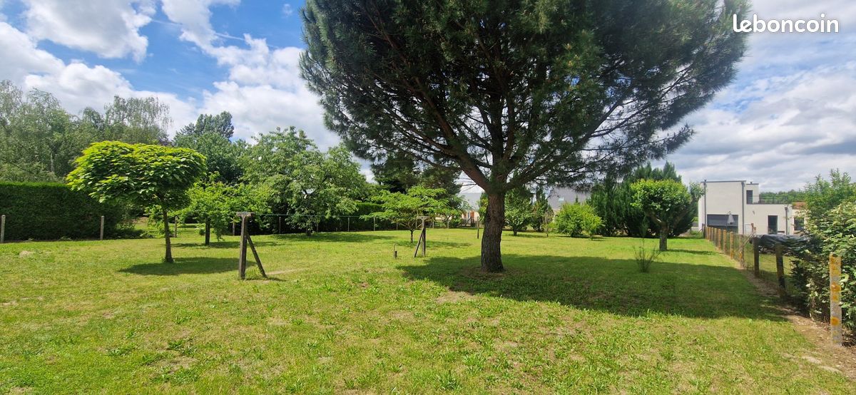 1161m² Land in Les Montils, France No. 61996