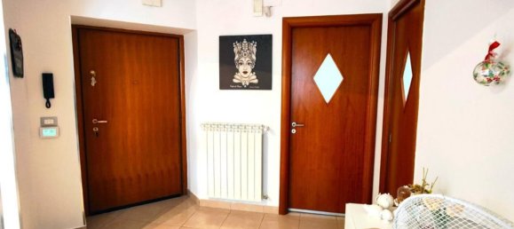 Apartamento de 3 dormitorios en Foggia, Italy No. 315876 21