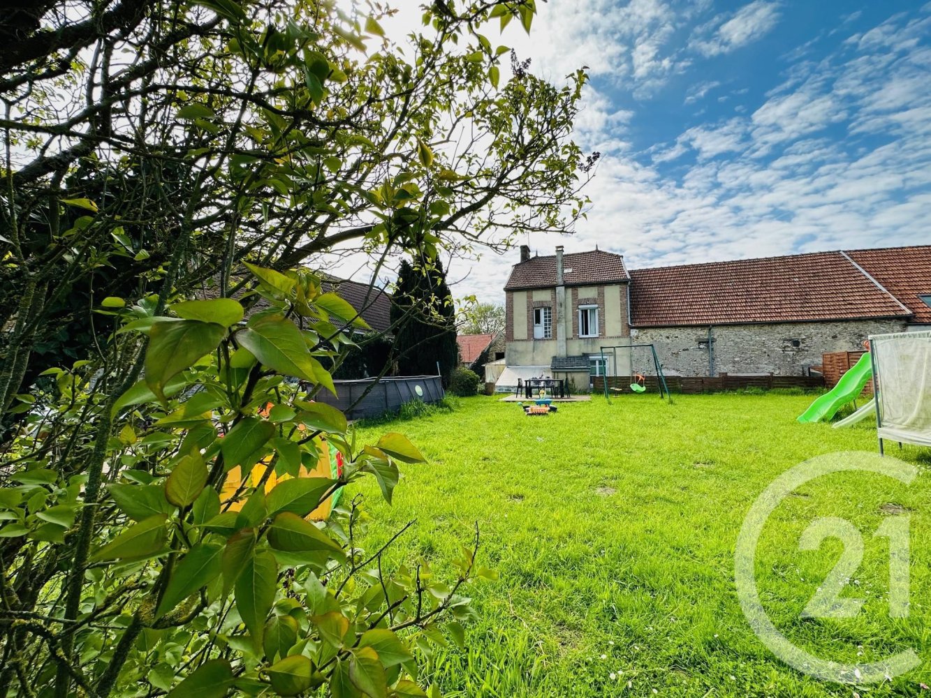 3 bedrooms Townhouse in Esternay, France No. 83194