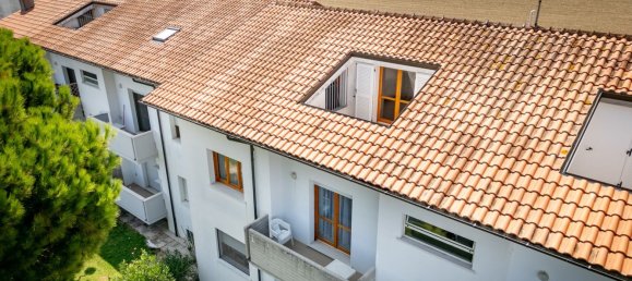 6 bedrooms Duplex in Fano, Italy No. 340447 2