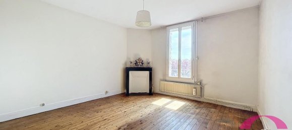 3 bedrooms House in Vert-le-Petit, France No. 180445 5