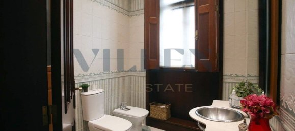 7 bedrooms House in Porto, Portugal No. 250044 9