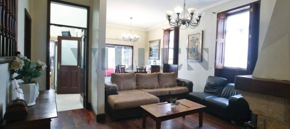 7 bedrooms House in Porto, Portugal No. 250044 4