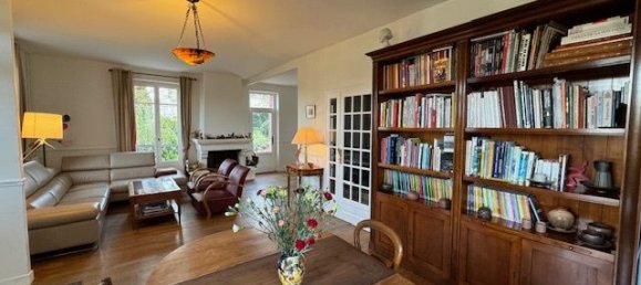 5 bedrooms House in Vernouillet, France No. 188336 5