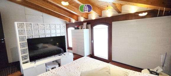 6 Schlafzimmer Haus in Fiesso d'Artico, Italy, Nr. 61765 3