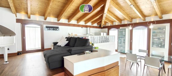 6 Schlafzimmer Haus in Fiesso d'Artico, Italy, Nr. 61765 37