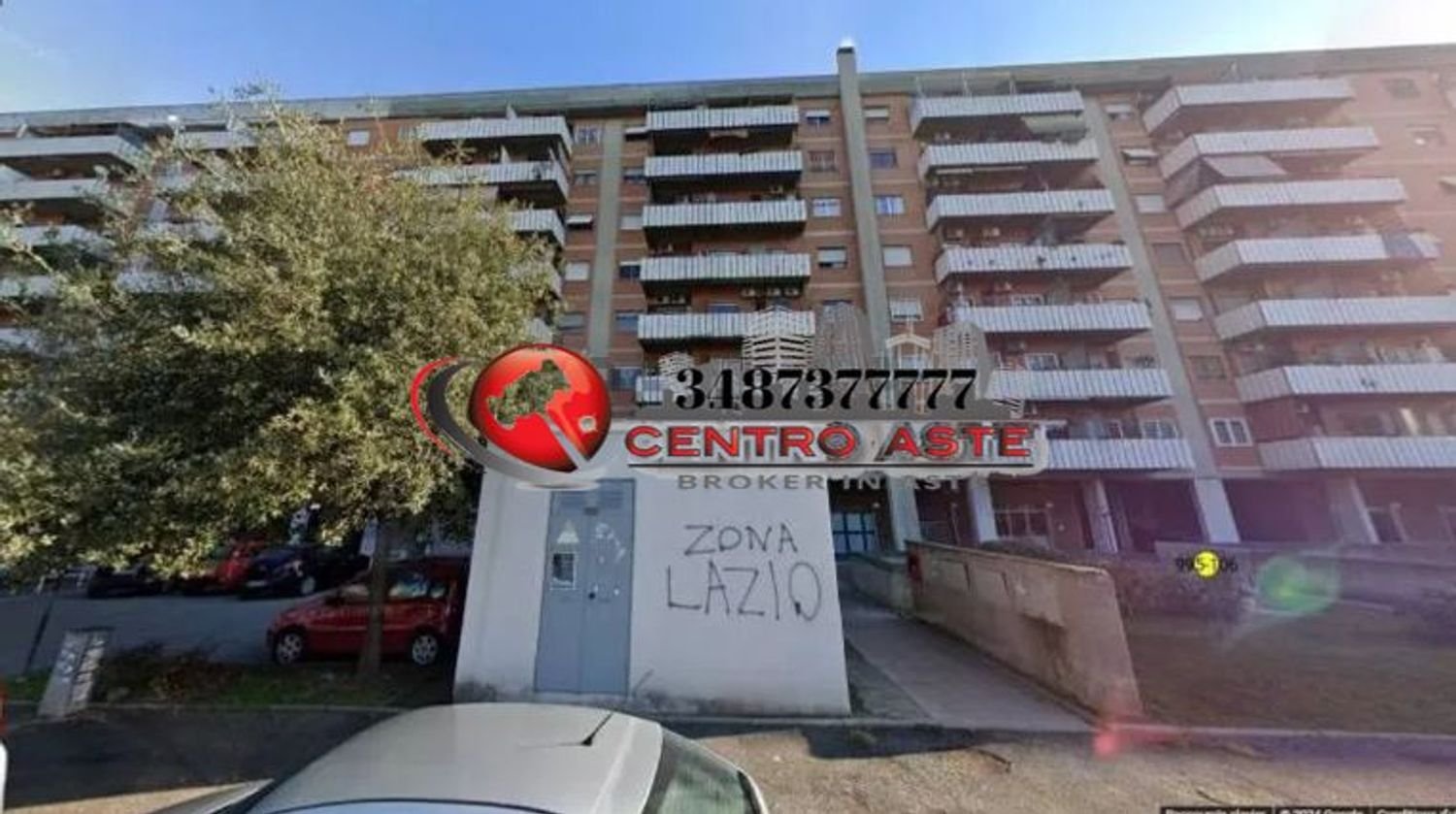 Квартира с 3 комнатами в Рим, Италия № 16963