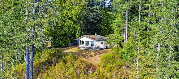 2 bedrooms House in British Columbia, Canada No. 1199 4