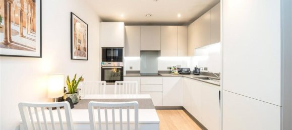 1 bedroom Apartment in London, United Kingdom No. 12811 3