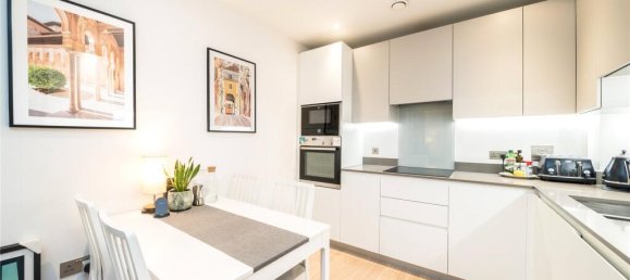 1 bedroom Apartment in London, United Kingdom No. 12811 4