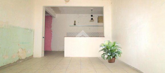 Квартира с 2 комнатами в Лучера, Италия № 109667 7