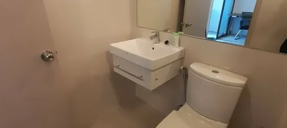 Apartamento em condomínio em Khlong Toei, Thailand N.º 65182 9