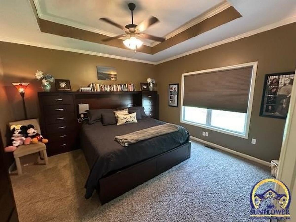 3 bedrooms House in Topeka, USA No. 400209