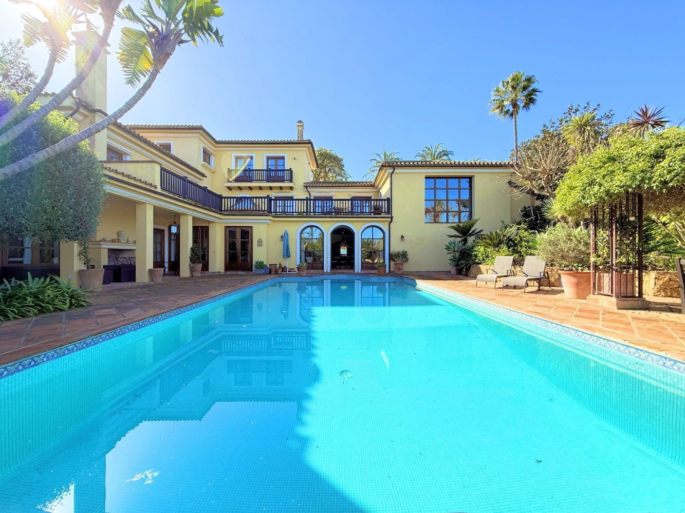 6 bedrooms Villa in Cadiz, Spain No. 148078