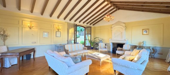 6 bedrooms Villa in Cadiz, Spain No. 148078 10