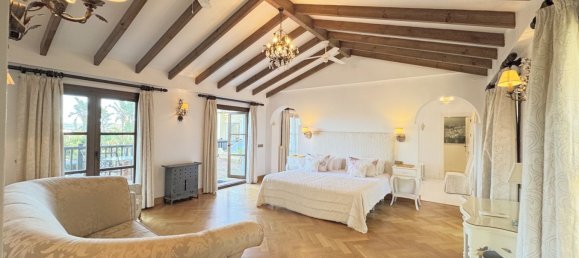 6 bedrooms Villa in Cadiz, Spain No. 148078 3