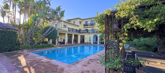 6 bedrooms Villa in Cadiz, Spain No. 148078 16