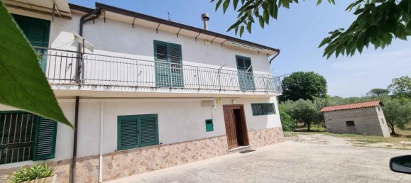 4 bedrooms Apartment in Campagna, Italy No. 332928 5