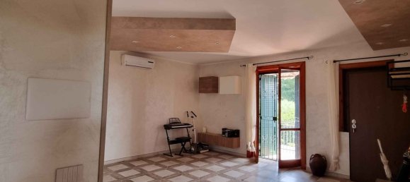 4 bedrooms Apartment in Campagna, Italy No. 332928 13