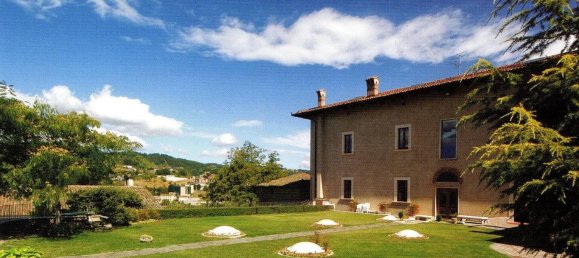 25 rooms Villa in Montereale, Italy No. 303964 2