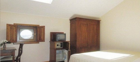 25 rooms Villa in Montereale, Italy No. 303964 7