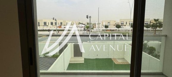 2 bedrooms Townhouse in Yas Island, UAE No. 33628 9