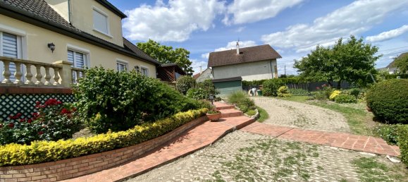 4 bedrooms House in Vierzon, France No. 91113 37