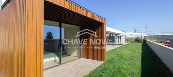 3 bedrooms House in Mozelos, Portugal No. 147806 2