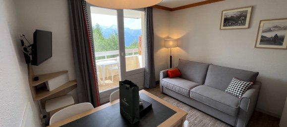 Studio in Huez, France No. 490 3