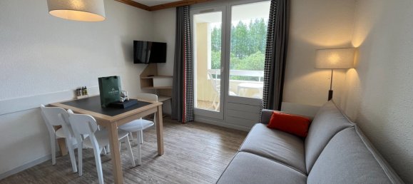 Studio in Huez, France No. 490 10