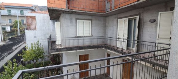5-Zimmer Wohnung in Zafferana Etnea, Italy, Nr. 104678 2