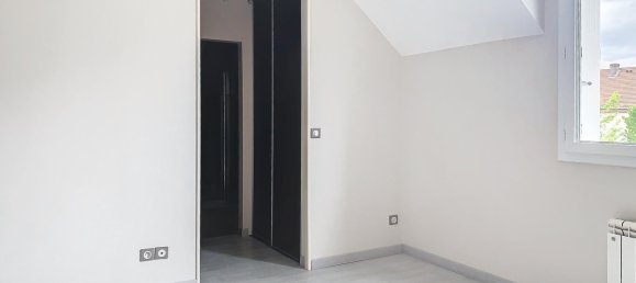 3 chambres Duplex à Saint-Jean-le-Blanc, France No. 254866 9