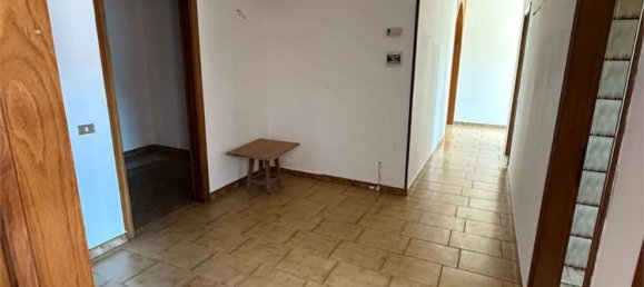 6 غرف نوم فيلا في Roverchiara, Italy رقم 370000 21