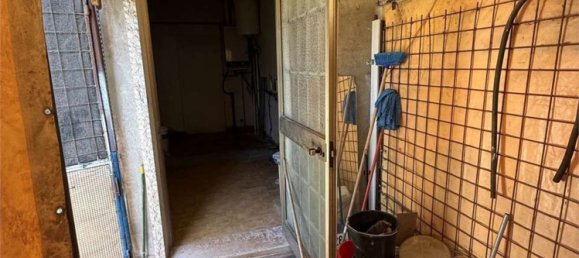 6 غرف نوم فيلا في Roverchiara, Italy رقم 370000 10