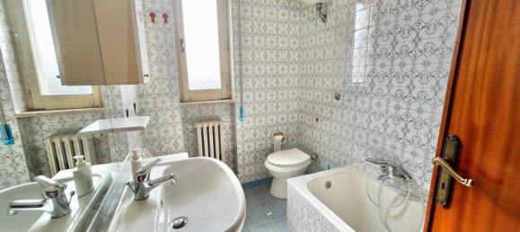 Apartamento de 4 divisões em Bitritto, Italy N.º 29067 72