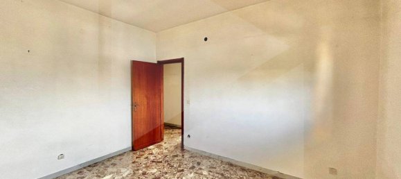 Apartamento de 4 divisões em Bitritto, Italy N.º 29067 39