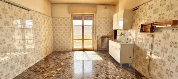 Apartamento de 4 divisões em Bitritto, Italy N.º 29067 2