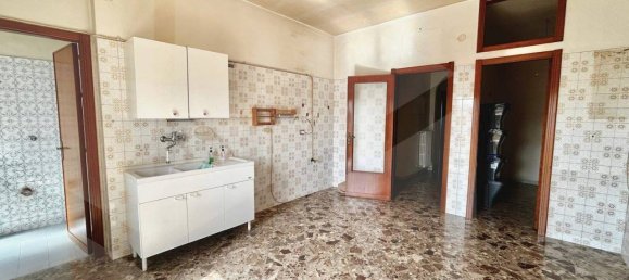 Apartamento de 4 divisões em Bitritto, Italy N.º 29067 49