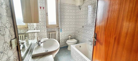 Apartamento de 4 divisões em Bitritto, Italy N.º 29067 41
