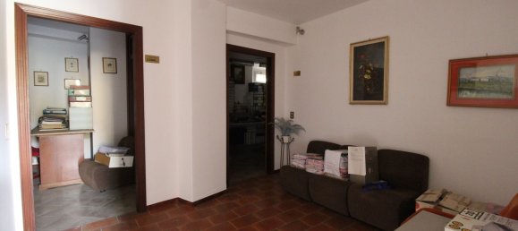 75m² Office in Vinci, Italy No. 266538 9