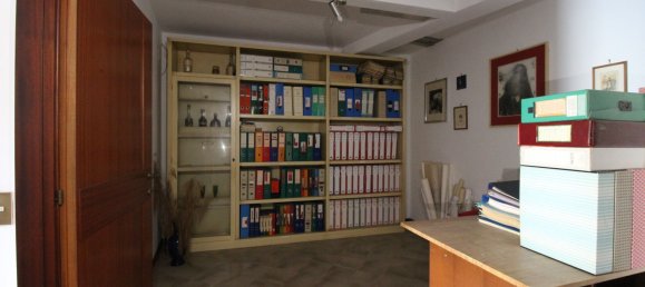 75m² Office in Vinci, Italy No. 266538 6