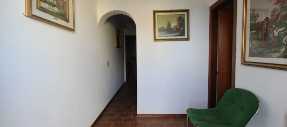 75m² Office in Vinci, Italy No. 266538 12