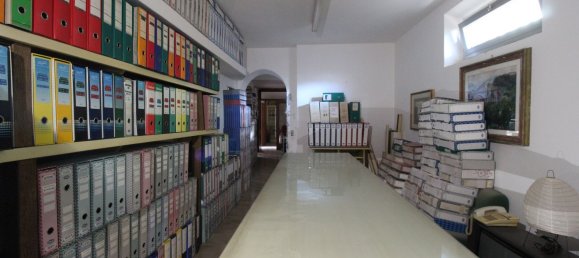 75m² Office in Vinci, Italy No. 266538 4