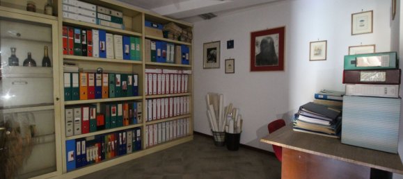 75m² Office in Vinci, Italy No. 266538 7