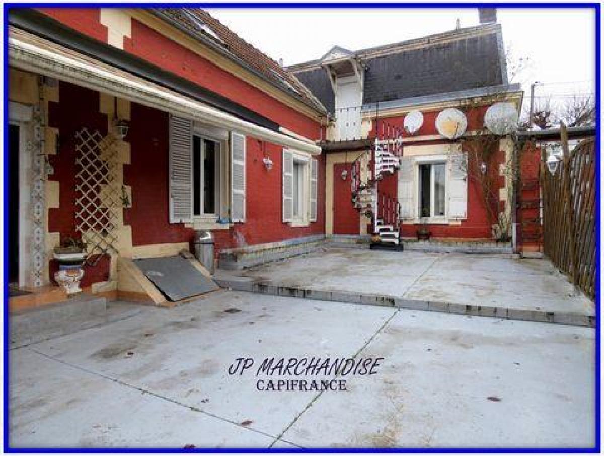 4 Schlafzimmer Haus in Noyon, France, Nr. 7482