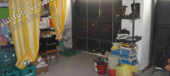 2 rooms House in Colorno, Italy No. 261819 3