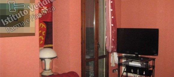 2 rooms House in Colorno, Italy No. 261819 6