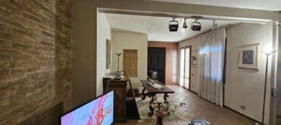 22-salle Maison à Cavezzo, Italy No. 98132 43